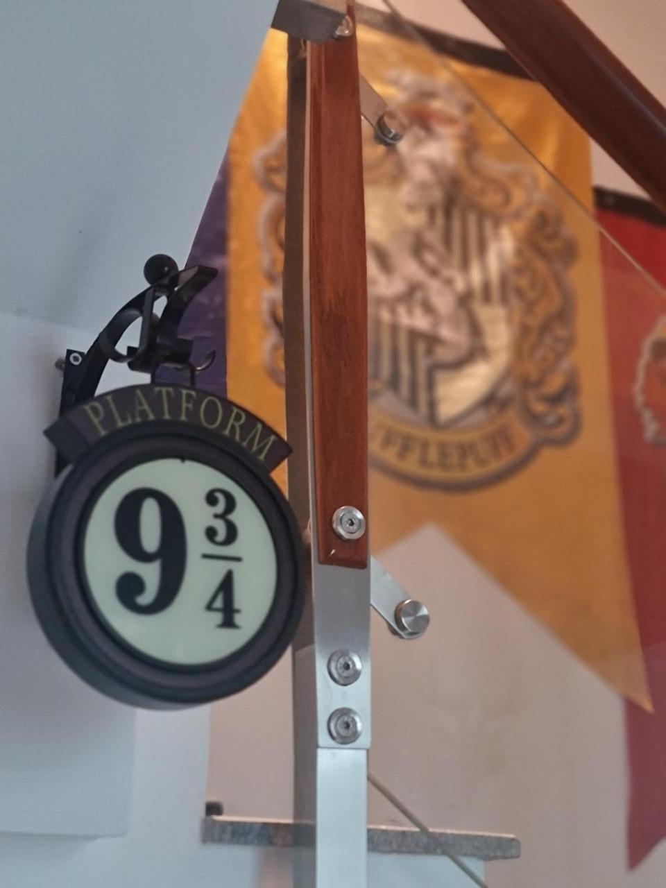 The Hidden Hogwarts - Nearly Bui Vien Walking Street Aparthotel Хошимин Екстериор снимка
