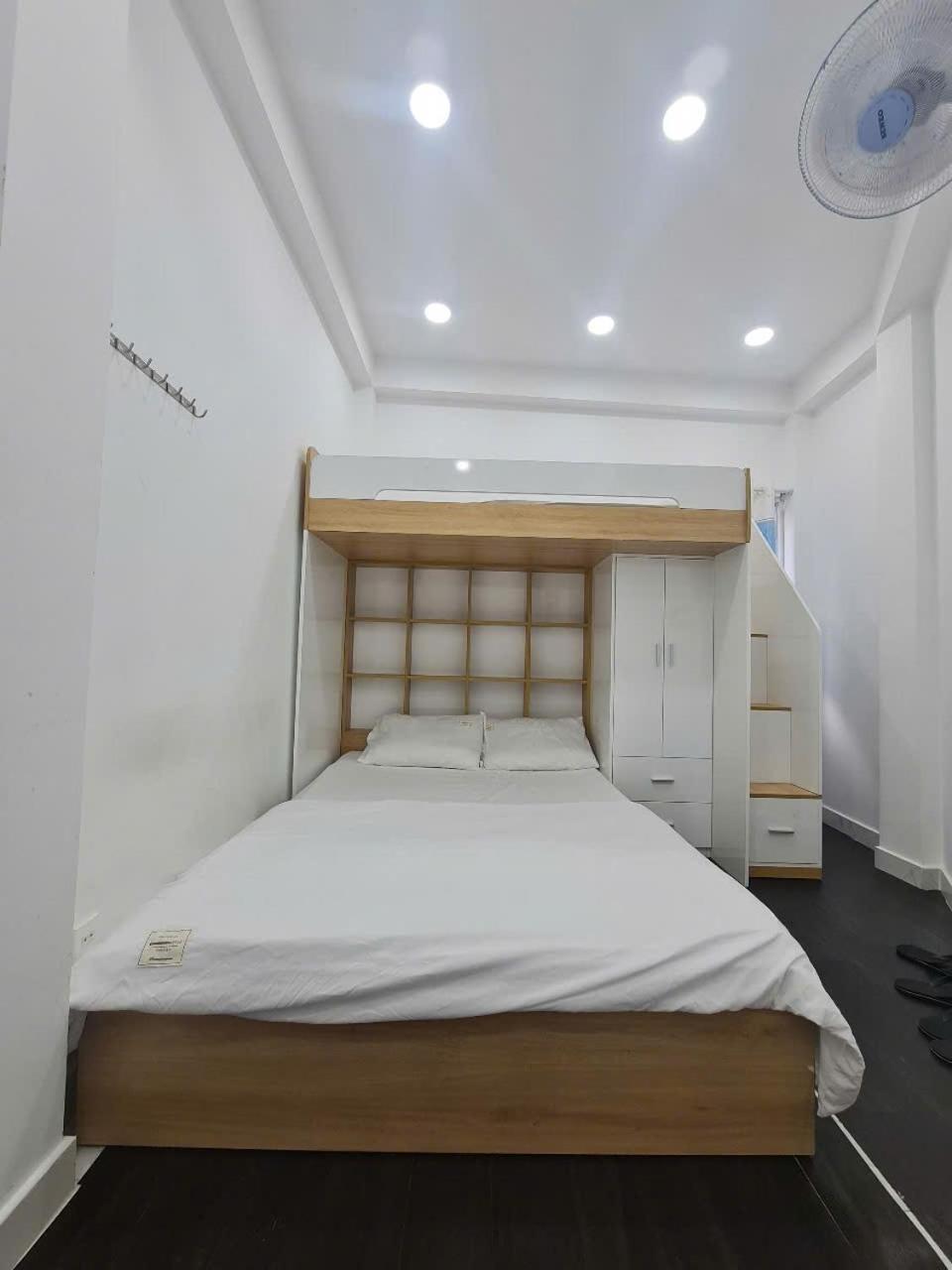 The Hidden Hogwarts - Nearly Bui Vien Walking Street Aparthotel Хошимин Екстериор снимка